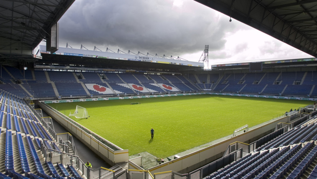 Ion Nicolaescu en Luuk Brouwers tevreden na Willem II thuis