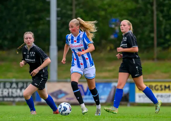 Britt Udink verlaat SC Heerenveen Vrouwen
