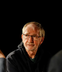 Al 25 jaar blaast Wietze Fabriek het stadion schoon