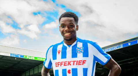 Eerste profcontract voor Clayton Bonevacia